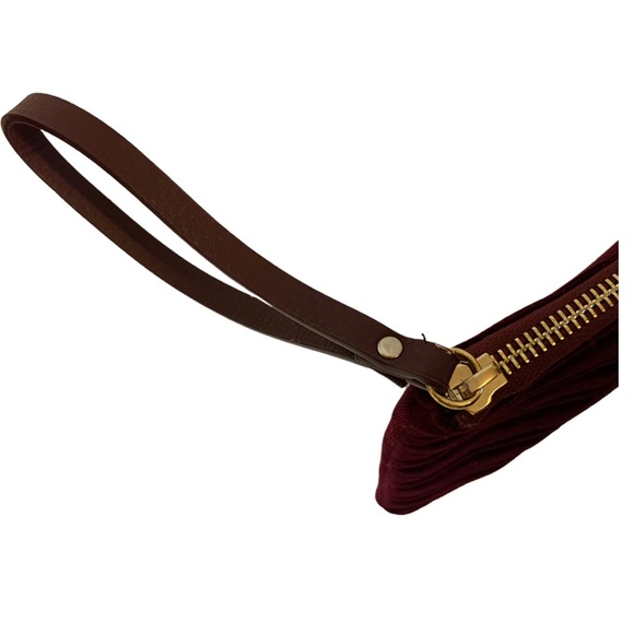 Old Navy Bundle Wine Color Ankle Bootie with Matching Wristlet Women’s Size 10 - Picture 13 of 16